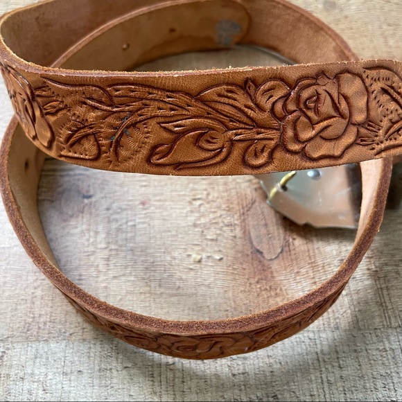 VINTAGE Native American Navajo Bird Nickel Silver Buckle Rose Carved Lether Belt - Picture 3 of 7